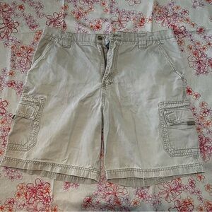 GUC Croft and Barrow Cargo Shorts W36